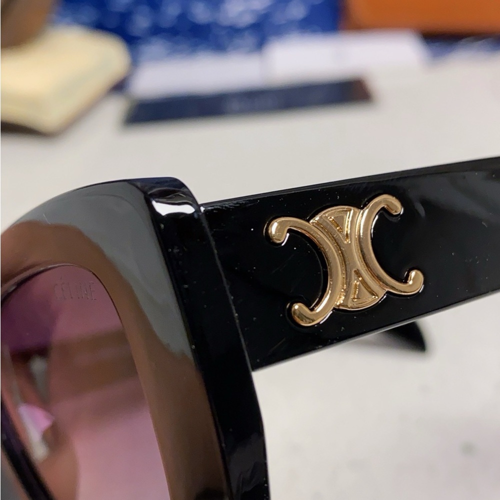 Celine Elegant Black Sunglasses - Picture 5 of 10